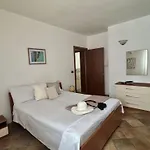 Apartment Casa Paola' Mit Meerblick- Starlink Internet By Interhome *