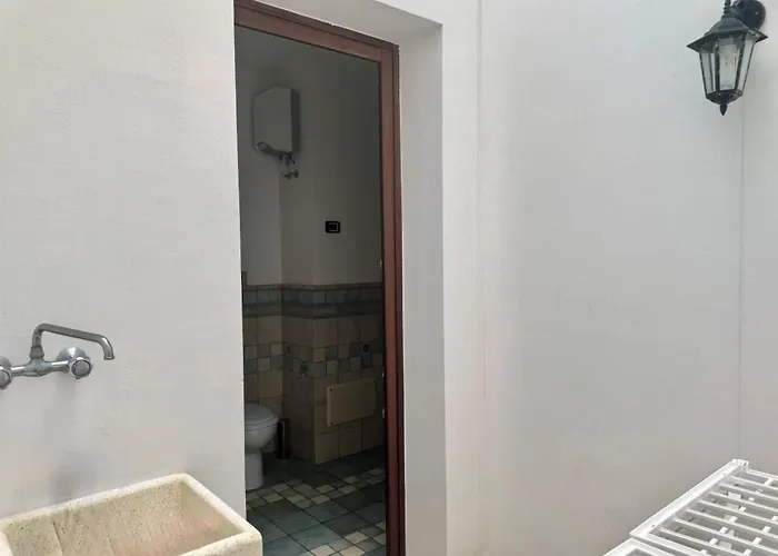 Apartment Casa Paola' Mit Meerblick- Starlink Internet By Interhome